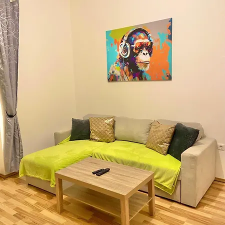 Burgblick Apartment- 60qm, Kueche, Waschmaschine, Streamingdienste Lejlighed Seebenstein